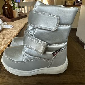 Kamik snowcutie toddler snow boot sz 8